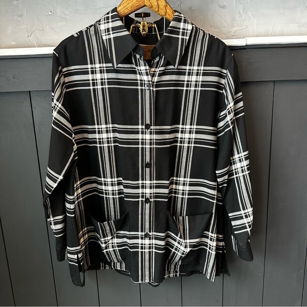 Liz Claiborne Women’s Black‎ and White Button Down Tunic Jacket Top Size 1X